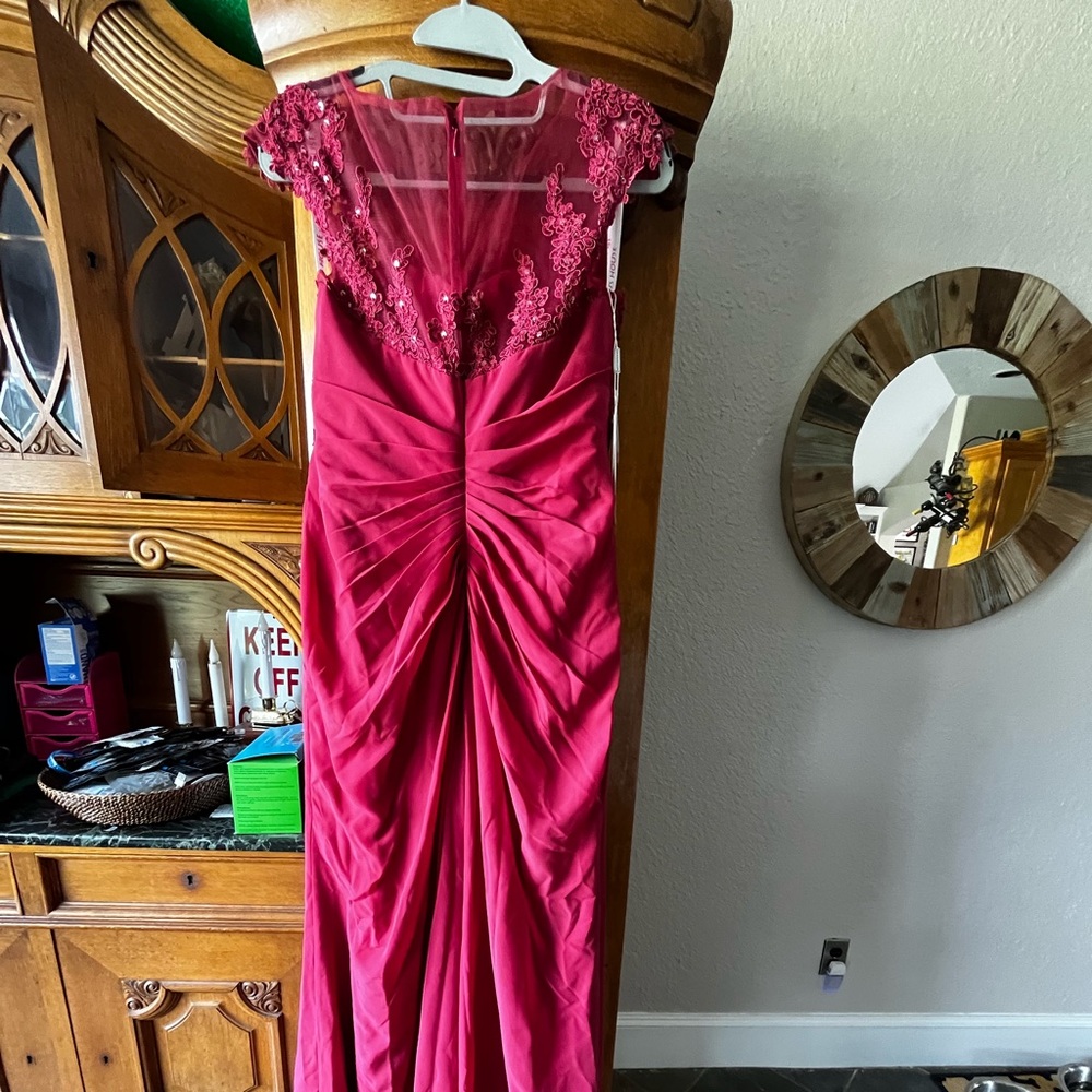 JJ’s House formal gown. Size 8. Never worn.